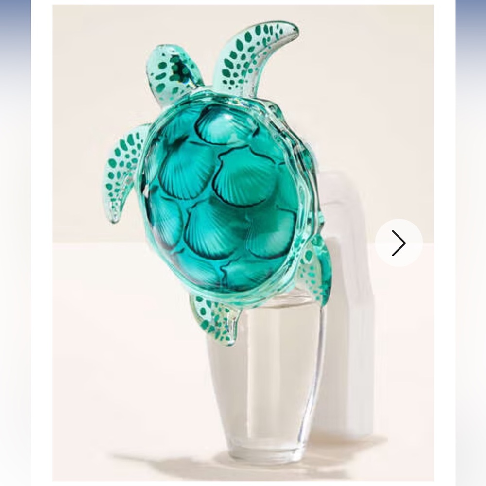 Bath & Body Works Turtle Scent Control Nightlight Wallflowers Fragrance Plug
